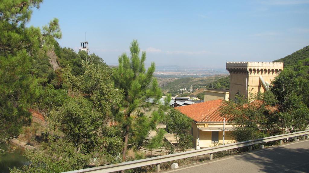 Turismo Rurale La Miniera Fiorita Arbus Buitenkant foto