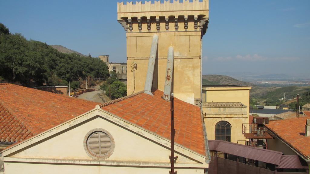 Turismo Rurale La Miniera Fiorita Arbus Buitenkant foto
